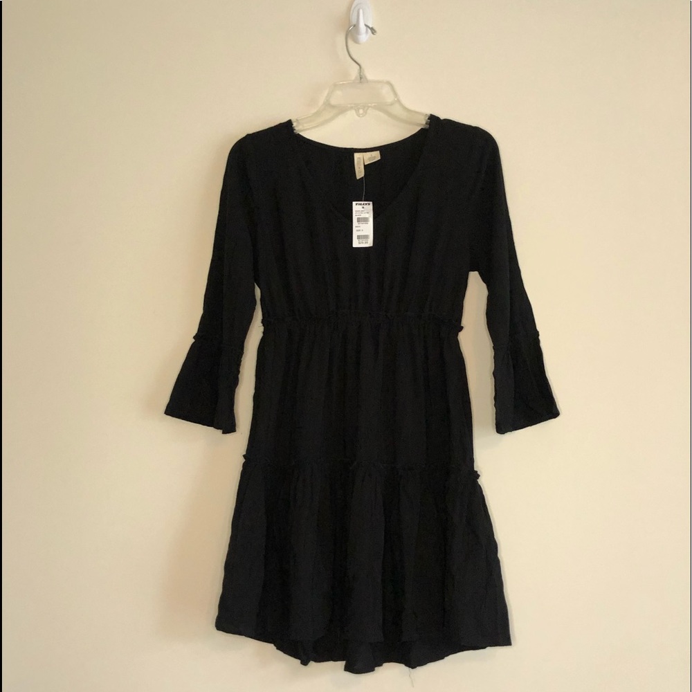 NEW SKY & SPARROW Tiered Bell Sleeve Dress Size SMALL